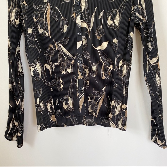 NWT George Pleated Oriental Floral Button Up Large - Picture 3 of 8